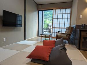 ryokan 天龍にあるテレビまたはエンターテインメントセンター
