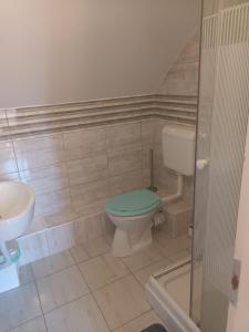 Napsugár apartmanház 8638 Balatonlelle, 23 Vasút utca kép - 2