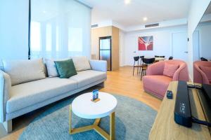 Istumisnurk majutusasutuses Cloud Nine Retreat - Luxe 44th Fl Apartment