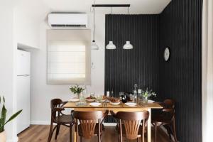 Φωτογραφία από το άλμπουμ του The Arlozorov Residence - By Localz Group στο Τελ Αβίβ