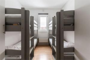 KungsbergetNatur tesisinde bir ranza yatağı veya ranza yatakları