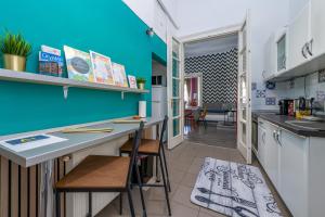 Kuchyň nebo kuchyňský kout v ubytování A+ Central Apartments
