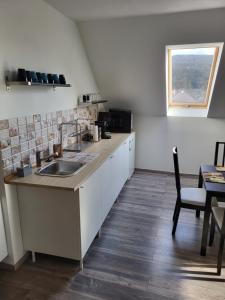 Ảnh trong thư viện ảnh của WHS Apartments ở Monostorapáti +20 ảnh