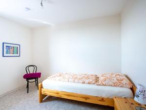 Säng eller sängar i ett rum på Delightful holiday home in Battenberg near forest