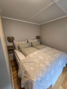 מיטה או מיטות בחדר ב-Cozy Central House