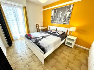 Postel nebo postele na pokoji v ubytování Chambre privée en colocation dans un appartement au centre de rillieux la pape