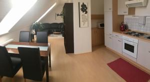 Кухня або міні-кухня у Gösser BACHGASSLHOF -- Bed and Breakfast -- Apartments