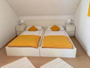 Ліжко або ліжка в номері Gösser BACHGASSLHOF -- Bed and Breakfast -- Apartments