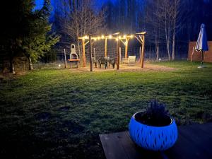 Herní místnost nebo prostor pro děti v ubytování Tatra Glamp Mazury - sieć noclegowa Tatra Glamp