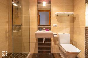 Ein Badezimmer in der Unterkunft Villa Aurora by Abahana Villas