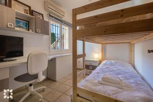 Ein Bett oder Betten in einem Zimmer der Unterkunft Villa Aurora by Abahana Villas