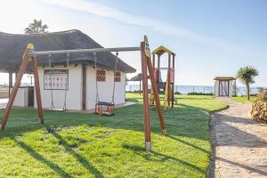 Herní místnost nebo prostor pro děti v ubytování Mi Capricho beach front sea view & pool - Happy Rentals