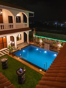 Bazén v ubytování Sapphire Mansion nebo v jeho okolí