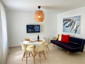 TV a/nebo společenská místnost v ubytování Lanzarote mar y playa