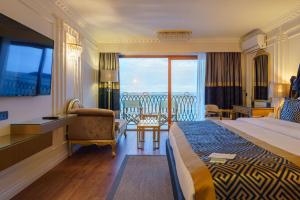 Postel nebo postele na pokoji v ubytování La Quinta by Wyndham Giresun