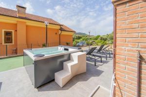 Πινγκ πονγκ στο 045b - Villetta Moderna 02-24E con VASCA IDROMASSAGGIO in giardino, solo 15 minuti da Mare e Spiaggia - Posto Auto GRATUITO ή εκεί κοντά