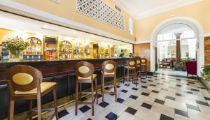 Restaurace v ubytování Globales Reina Cristina