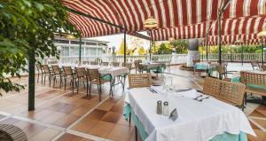 Restaurace v ubytování Globales Reina Cristina
