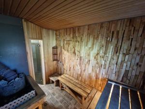 Posezení v ubytování Bajāri - Pirts - Banya