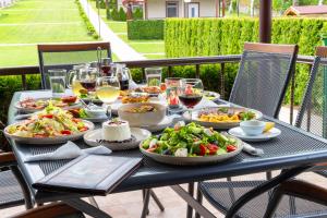 Billede fra billedgalleriet på Почивен комплекс Минкови бани i Varshets