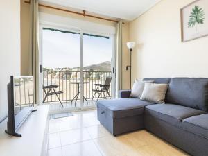 Posezení v ubytování Apartment Grimaca-2 by Interhome