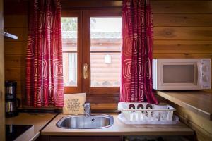 Gallery image of Aranjuez Camping & Bungalows in Aranjuez