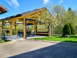 Zahrada ubytování Holiday Home Relax & Play by Interhome
