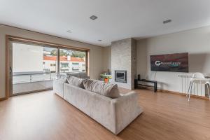 Μια τηλεόραση ή/και κέντρο ψυχαγωγίας στο GuestReady - The Aquatic Life of Fao