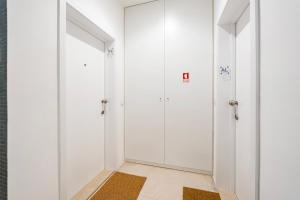 Bathroom sa GuestReady - Cozy place in Matosinhos