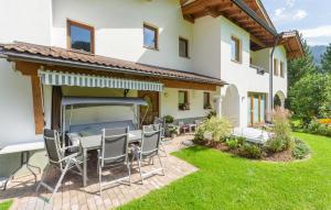 Vonkajšia záhrada v ubytovaní Moderne Ferienwohnung St,anton