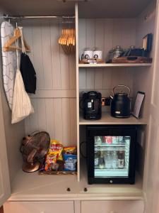 Dapur atau dapur kecil di Woolpack Inn