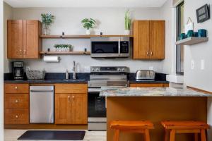 Gallery image of Kona Makai 3-203 in Kailua-Kona