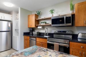 Gallery image of Kona Makai 3-203 in Kailua-Kona