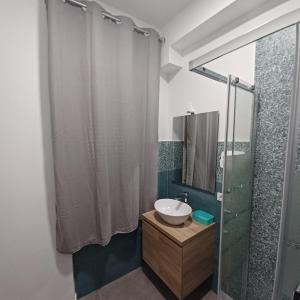 Koupelna v ubytování ACRONE GUEST HOUSE Centro Città (Locazione Turistica) + 27 fotografií