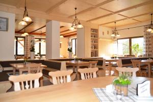 Restaurace v ubytování Gasthof Zur Schmiede