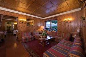 Gallery image of Boutique Hotel Villa Blu Cortina D'Ampezzo in Cortina dʼAmpezzo