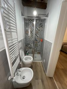 Phòng tắm tại I due Ciueli