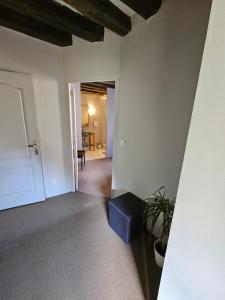 Imagen de la galería de Chambre avec salle de bain, en Donzy