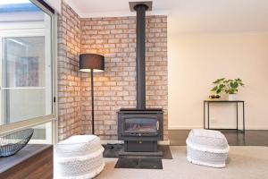 Φωτογραφία από το άλμπουμ του Character and Charm 3BR home with free wine στην Αδελαΐδα