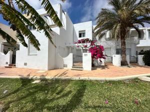 Taman di luar Vive Vera Rentals - Apto 1 Hab Vera Colina