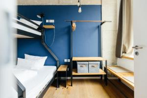 Staycity Aparthotels Leipzig City Centre客房内的一张或多张床位