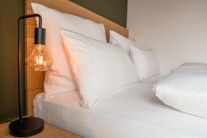 Staycity Aparthotels Leipzig City Centre客房内的一张或多张床位