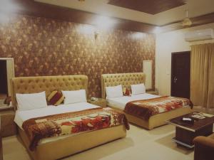Gallery image of Royal Fort Executive Hotel Gulberg in Lahore