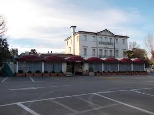 Gallery image of Travellers Lodge B&B in Treviso