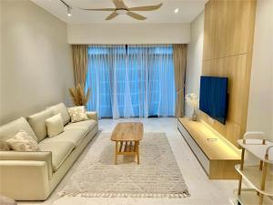 Foto Kuala Lumpuris asuva majutusasutuse 伊顿Eaton Residences 双子塔旁 无边银河泳池 五星民宿 坐揽无敌夜景 便捷行李寄存 galeriist