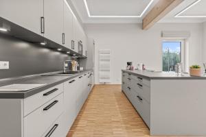 Köök või kööginurk majutusasutuses Lénger Schoul