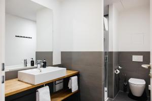 Staycity Aparthotels Leipzig City Centre的一间浴室
