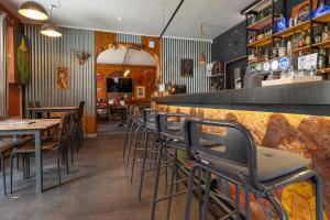 勒斯宾酒店餐厅或其他用餐的地方