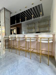 Kuchyňa alebo kuchynka v ubytovaní Catherine Hotel