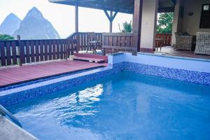 Bazen v nastanitvi oz. blizu nastanitve Piton Villa Deck